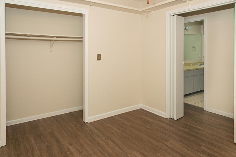 TANGLEWOOD S/D 1ST ADDN - Residential Lease