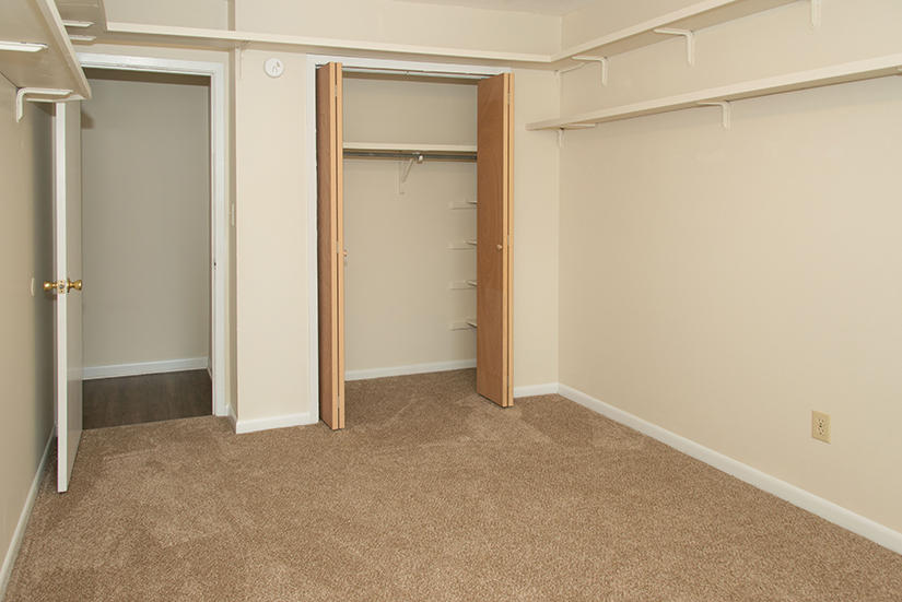 TANGLEWOOD S/D 1ST ADDN - Residential Lease