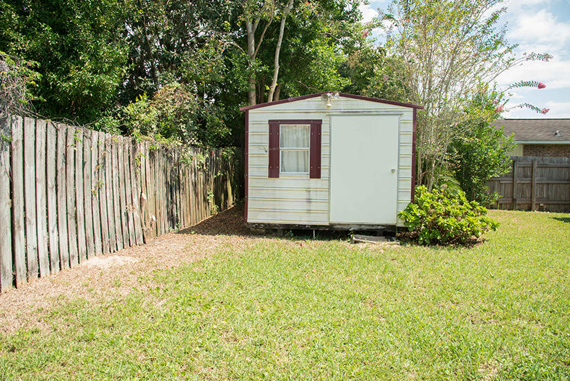 TANGLEWOOD S/D 1ST ADDN - Residential Lease