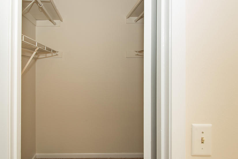 TANGLEWOOD S/D 1ST ADDN - Residential Lease