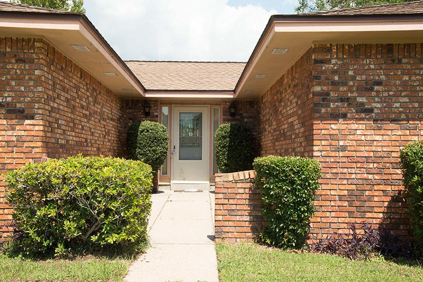 TANGLEWOOD S/D 1ST ADDN - Residential Lease