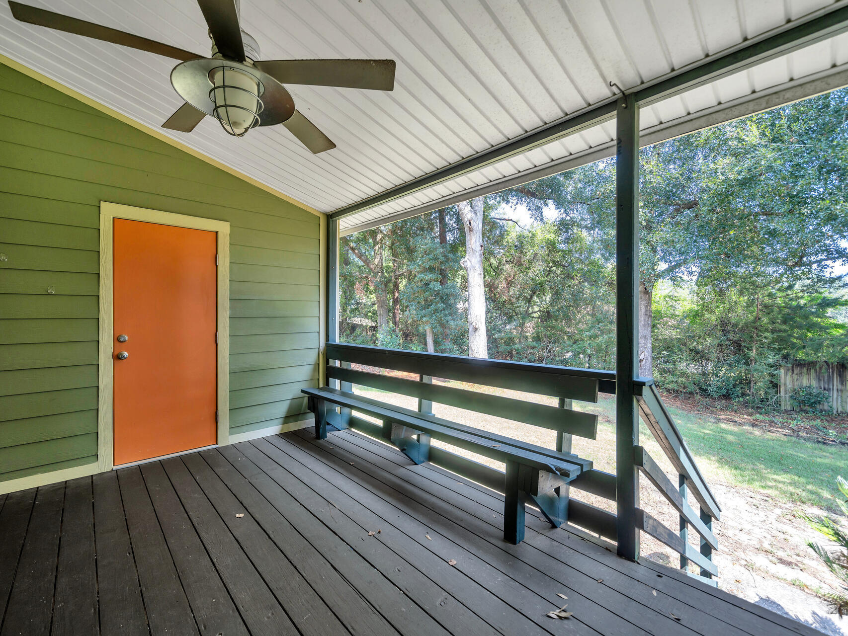 TOWNHOUSES AT THE HAMPTONS - Residential