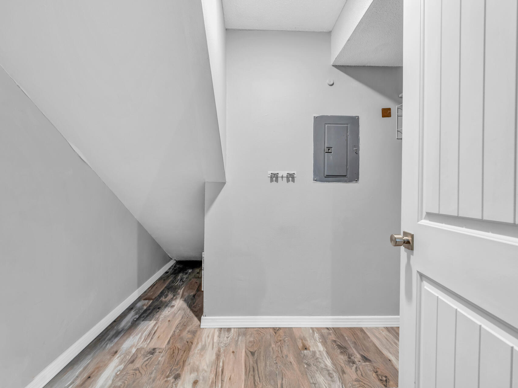 TOWNHOUSES AT THE HAMPTONS - Residential