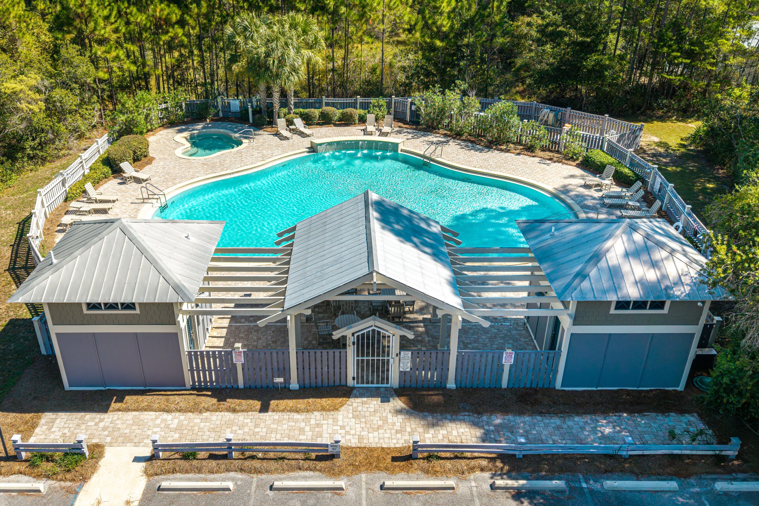 GRAYTON BAYOU - Residential