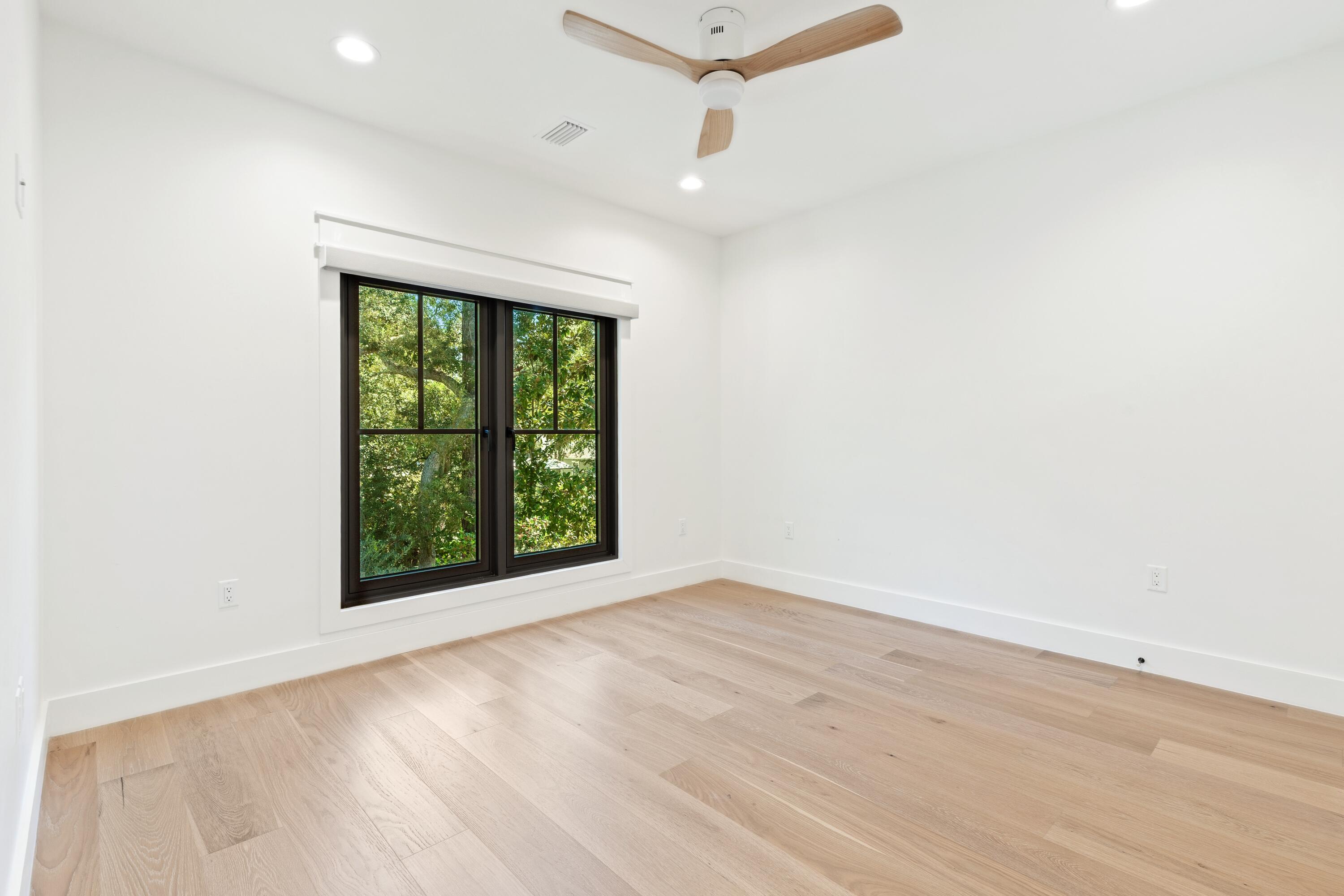 GRAYTON BAYOU - Residential
