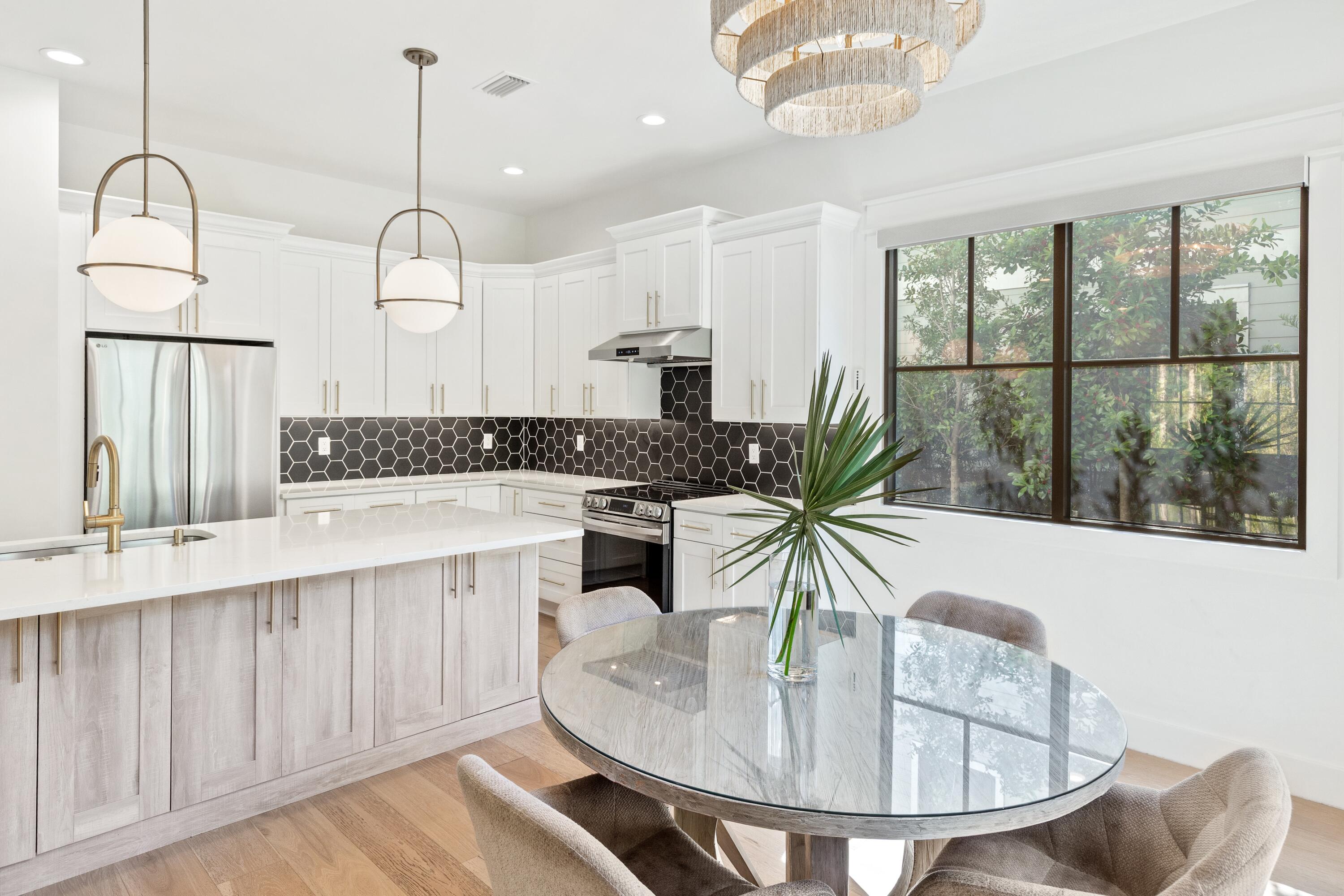 GRAYTON BAYOU - Residential