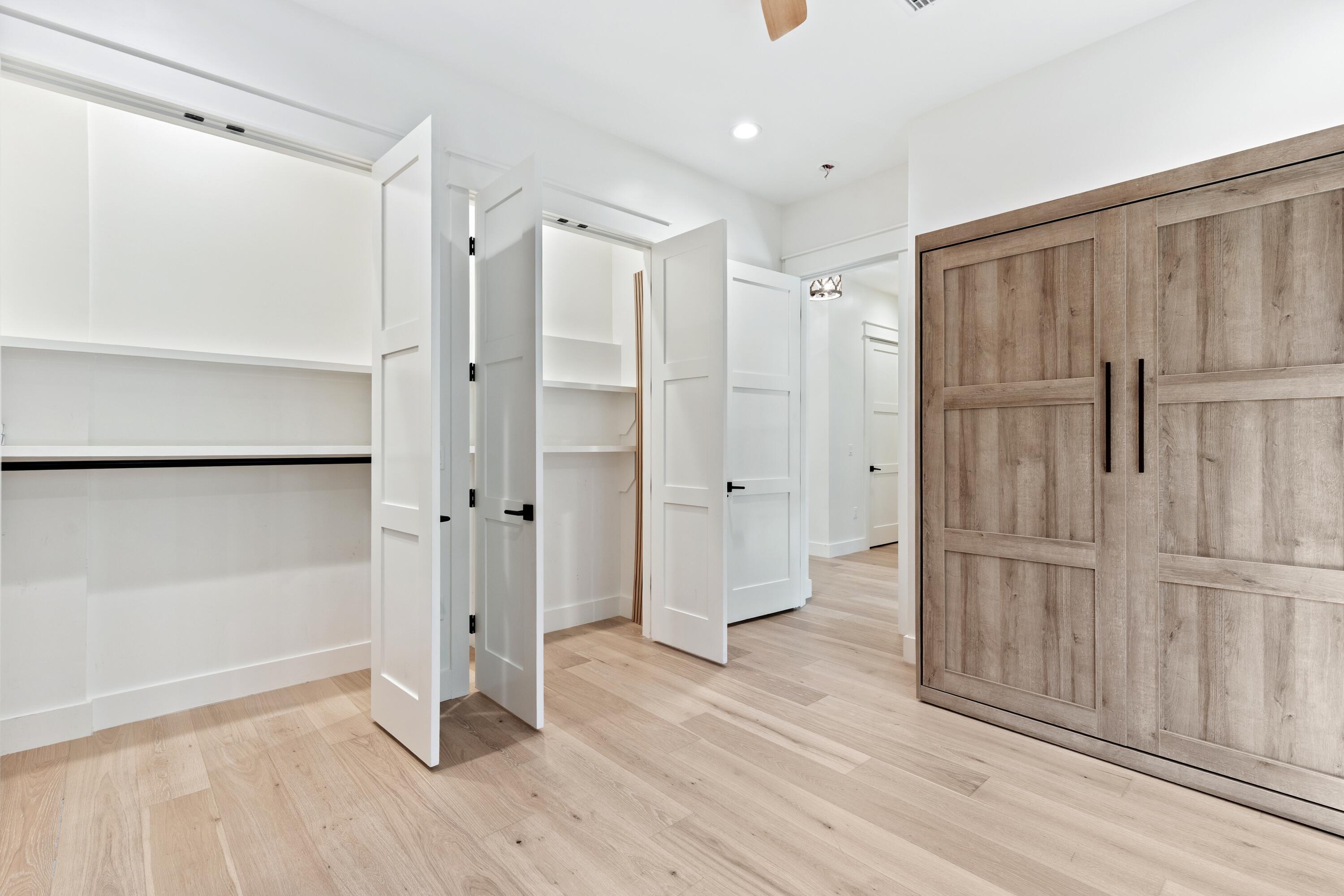 GRAYTON BAYOU - Residential