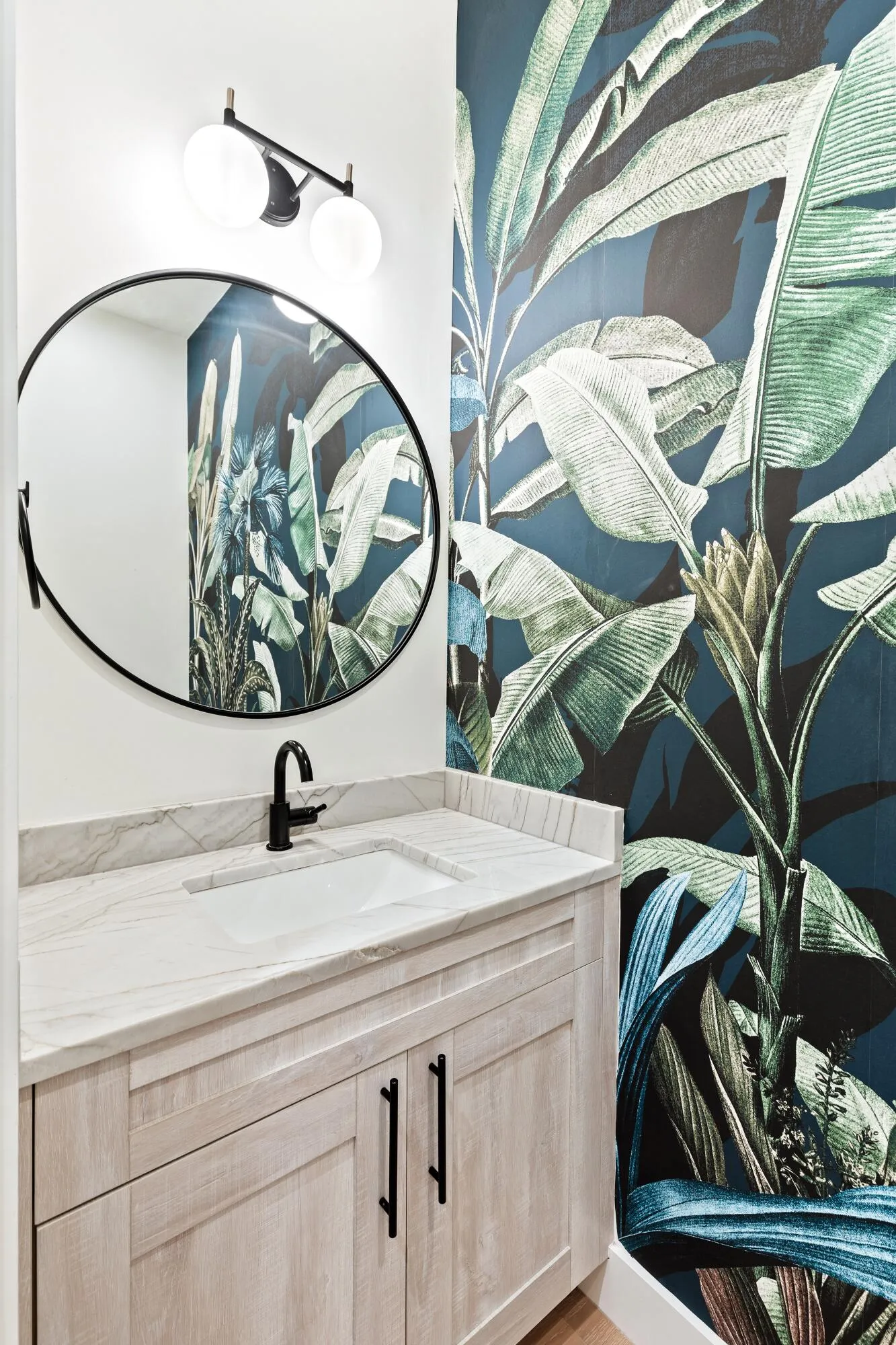 Santa Rosa Beach, Florida 32459, United States, 4 Bedrooms Bedrooms, ,3 BathroomsBathrooms,Residential,Active,228170