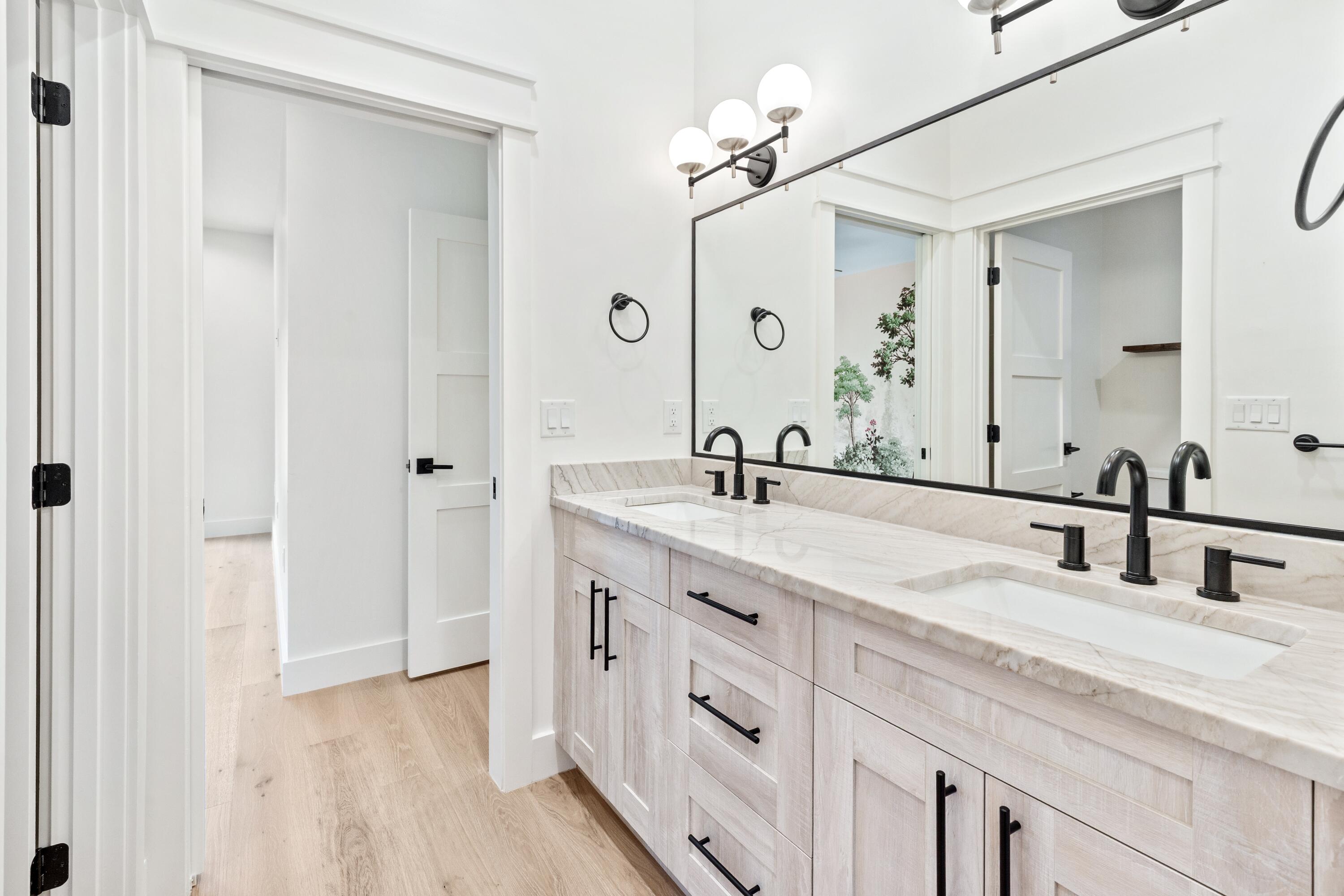 GRAYTON BAYOU - Residential