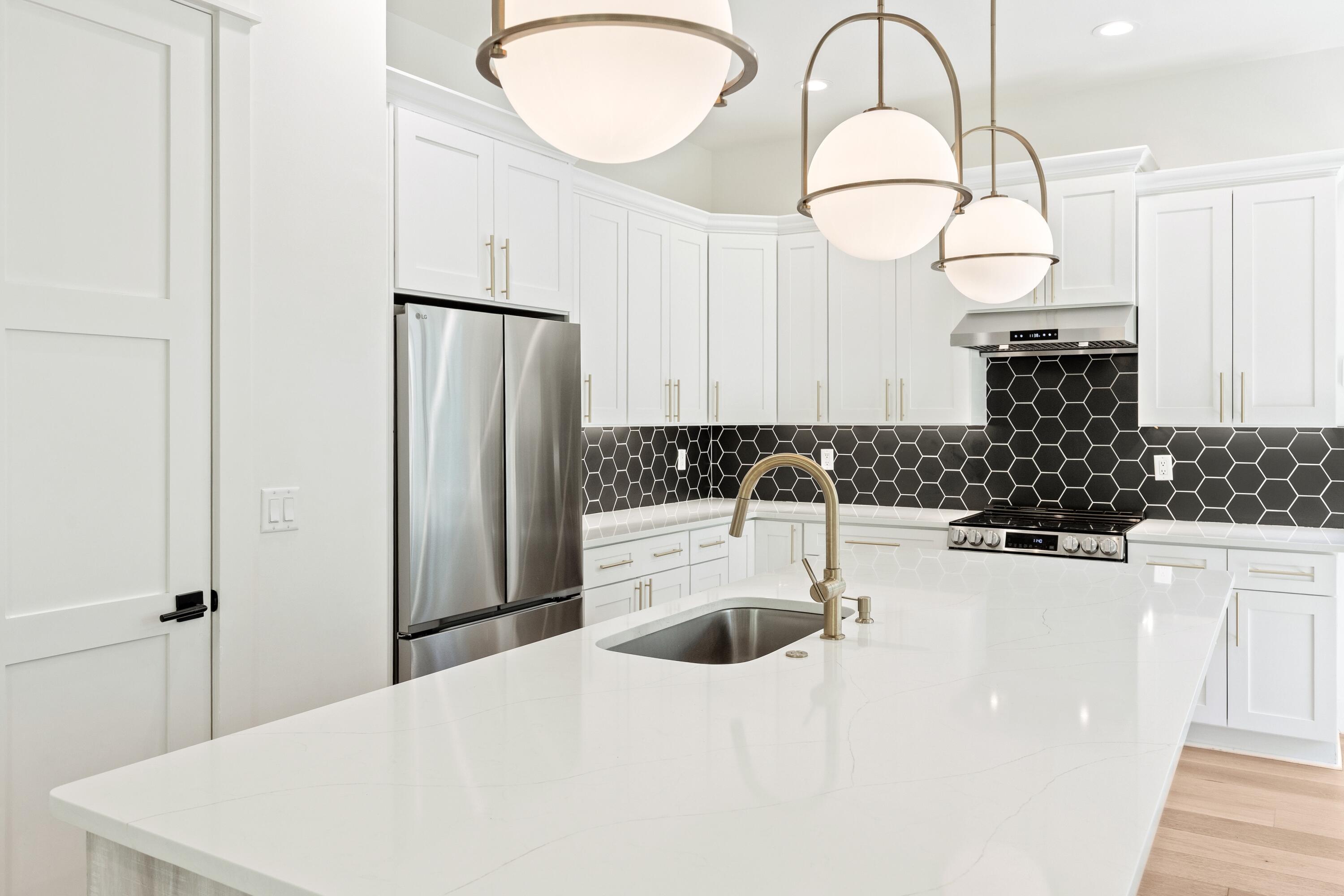GRAYTON BAYOU - Residential