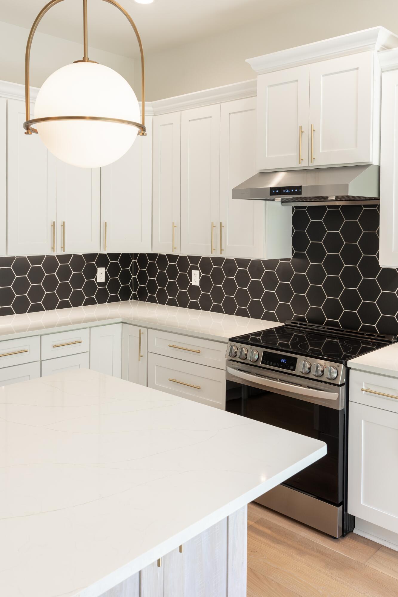 GRAYTON BAYOU - Residential