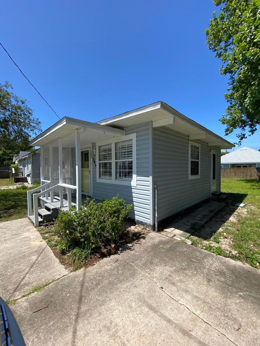 12 months lease minimum, available 5/29/23. Favorable credit score (600+, with proof of income required for lease).2 bedroom, 1 bath- Cute and Cozy West End Gem of a Cottage! Updated and Unfurnished with open floor plan. 630 sq ft ideal size for 1-2 adults and a child.Enjoy the beautiful beaches, shopping , and restaurants! Updated stainless steel appliances.Gorgeous exposed wood vaulted ceilings. partially fenced backyard. Walk or drive to the beach, Scenic 30A Highway, or to local restaurants.Interested in a tour?1. Please tell me a little bit about yourself. 2. Must be able to pass credit check and have proof of income.3. Soft check won't effect your credit score. Application through Rentspree $38. 4. Serious inquiries only5. No lease term less than 12 months will be considered 6. Contact Audrey Stanley 
760-529-1884
PangeaAlloy@gmail.com

Parking. Small outdoor shed. Owner will allow a small pet upon owner approval with additional deposit. Utilities are tenant responsibility. No smoking or vaping. No subletting, no short term rentals allowed.
