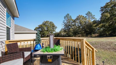 A home in DeFuniak Springs