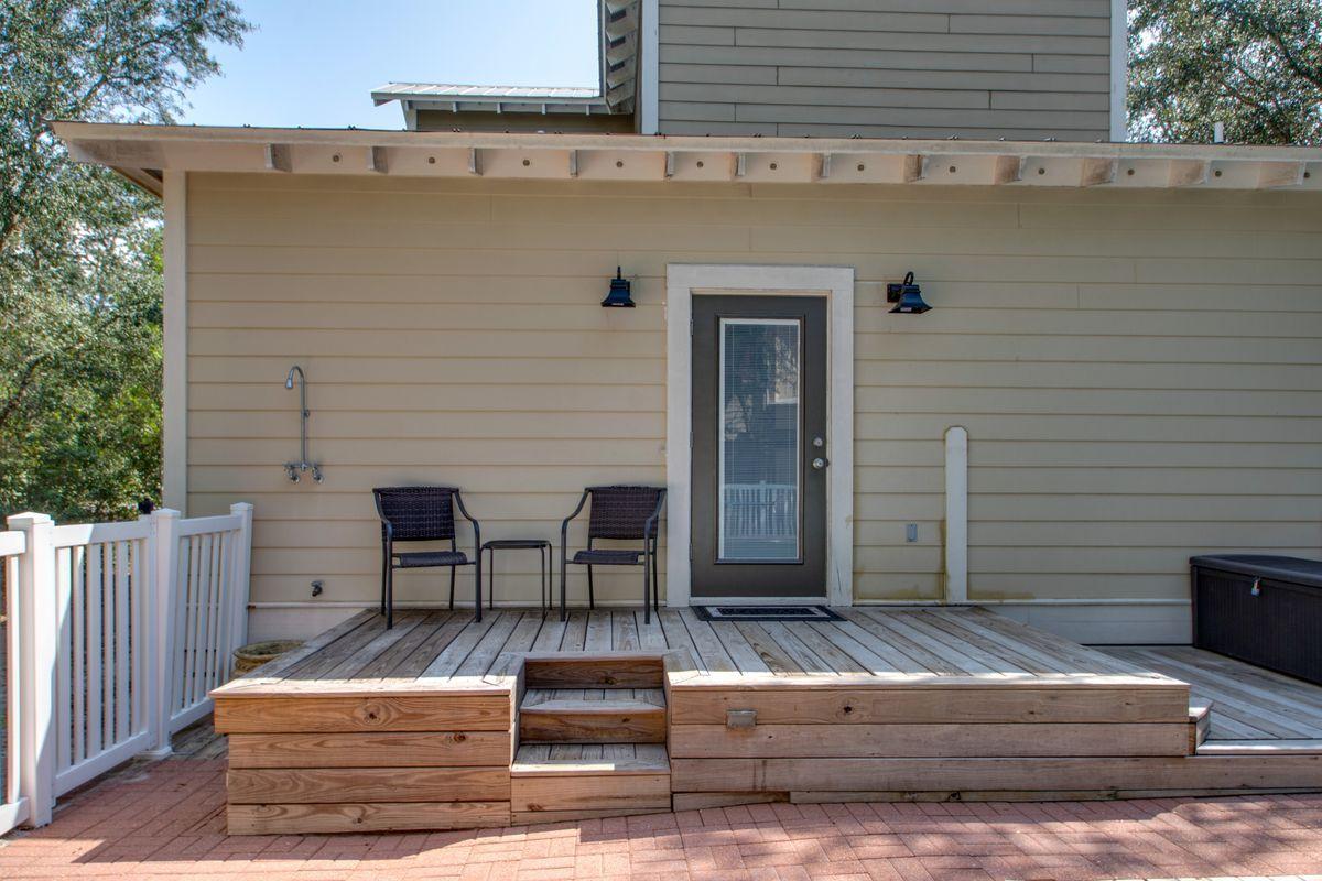 WHITES GULFVIEW ESTATES - Residential