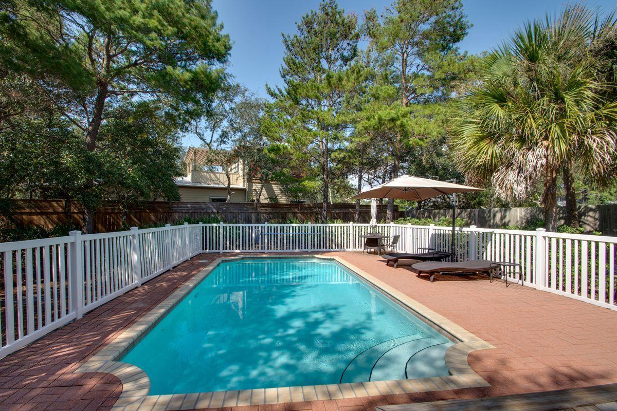 WHITES GULFVIEW ESTATES - Residential