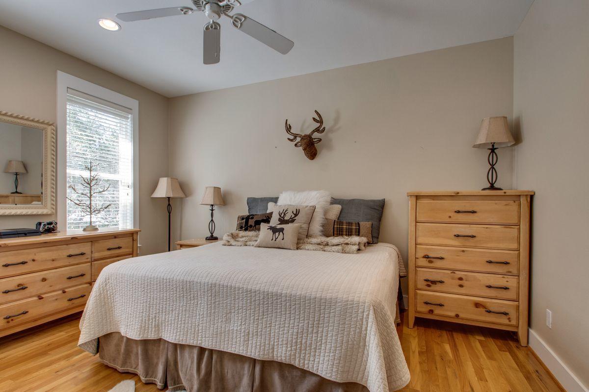 WHITES GULFVIEW ESTATES - Residential