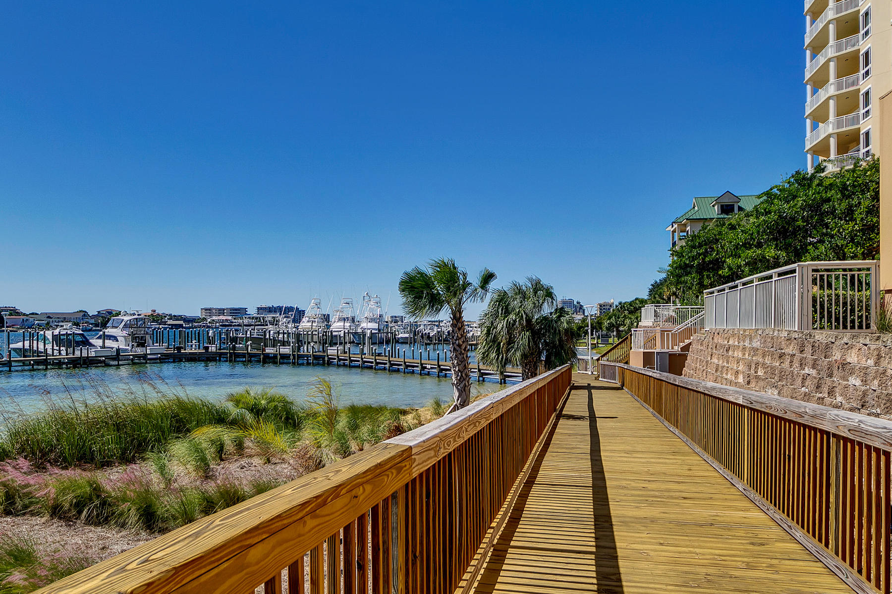 GRAND HARBOR - Residential