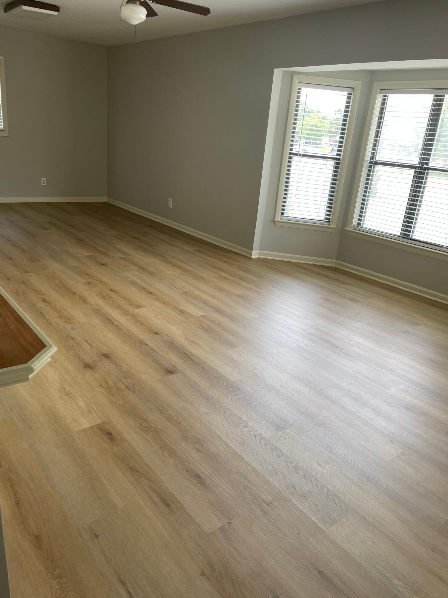 ELLIOTT POINT 10TH ADDNLOT 29   BLK  18 - Residential Lease