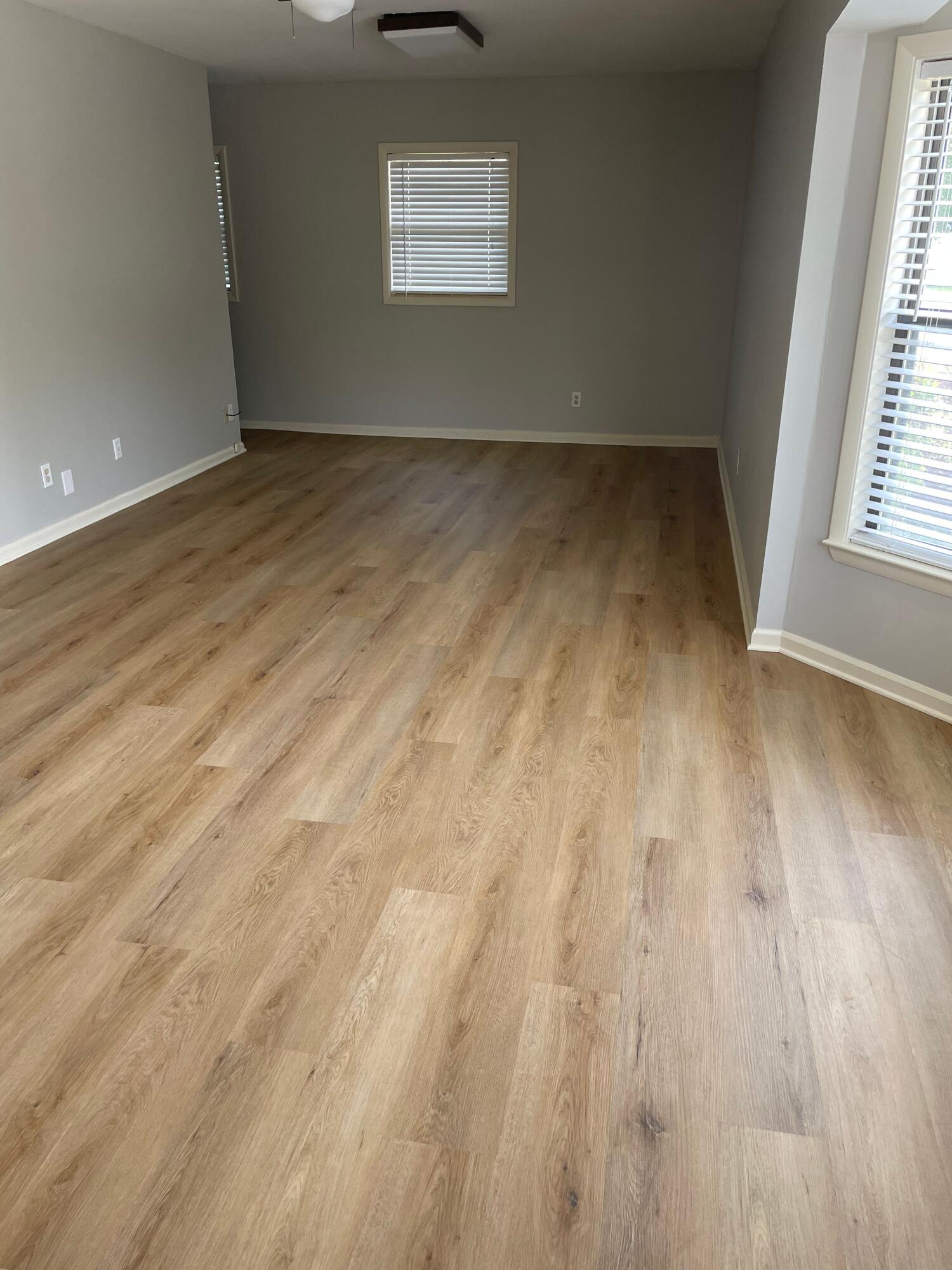 ELLIOTT POINT 10TH ADDNLOT 29   BLK  18 - Residential Lease