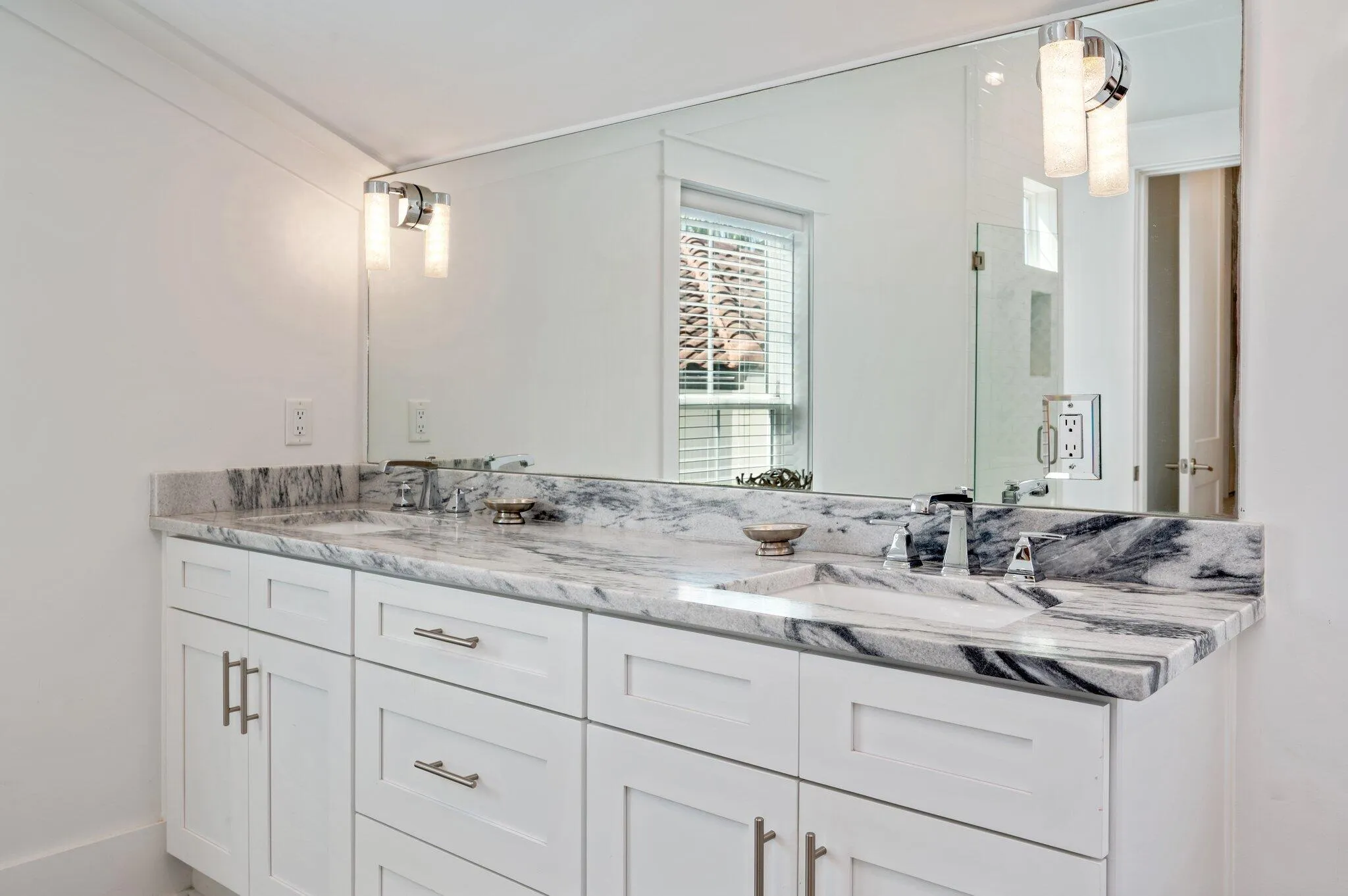 Destin, Florida 32541, United States, 4 Bedrooms Bedrooms, ,4 BathroomsBathrooms,Residential,Active,41311