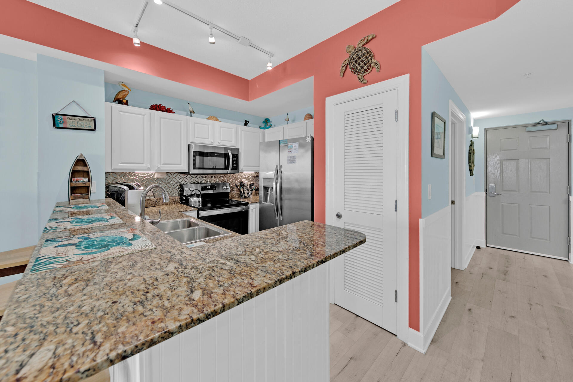 Sunrise Beach Condo - Residential