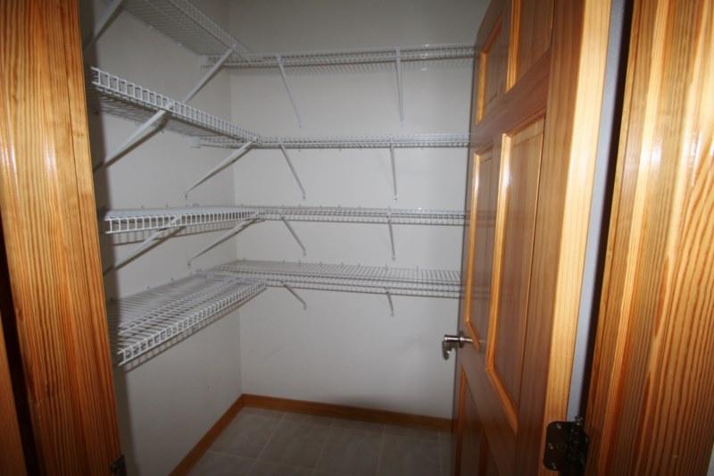 COUNTRY CLUB ESTATES PH 2 - Residential