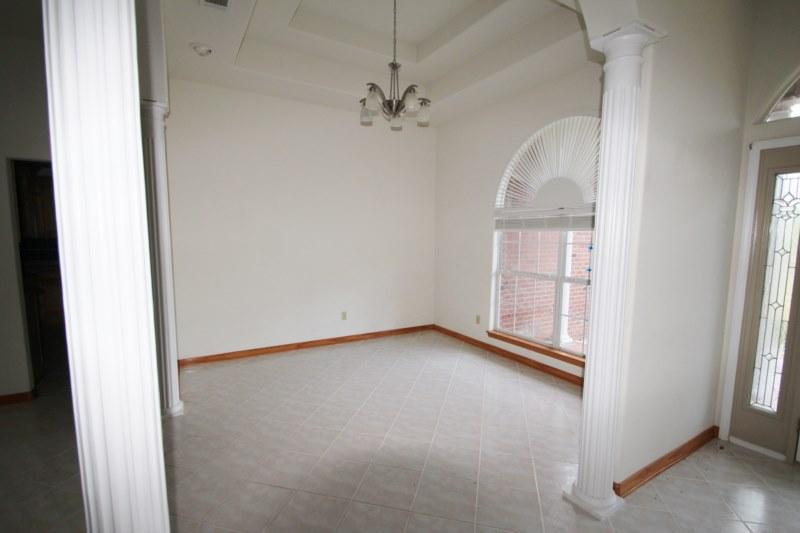 COUNTRY CLUB ESTATES PH 2 - Residential