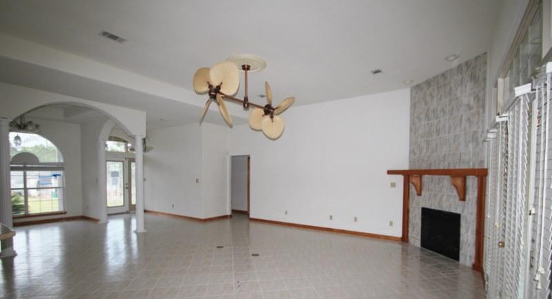 COUNTRY CLUB ESTATES PH 2 - Residential