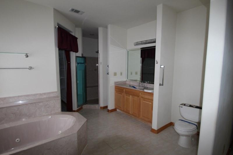 COUNTRY CLUB ESTATES PH 2 - Residential