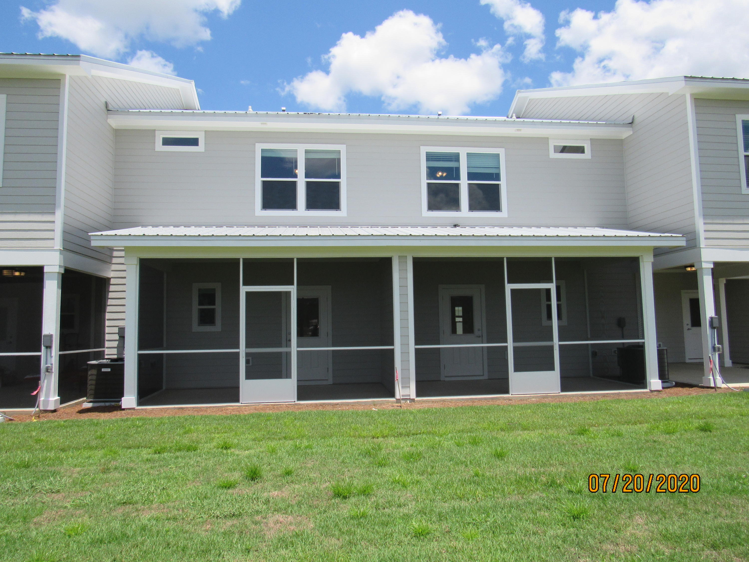 VERANDAS AT FREEPORT - Residential Lease