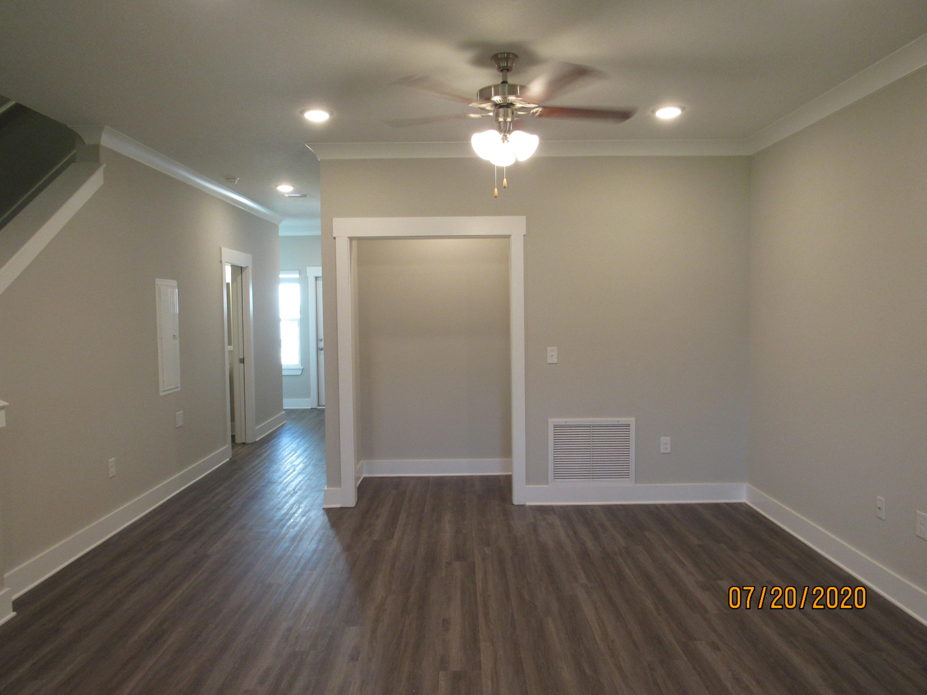 VERANDAS AT FREEPORT - Residential Lease