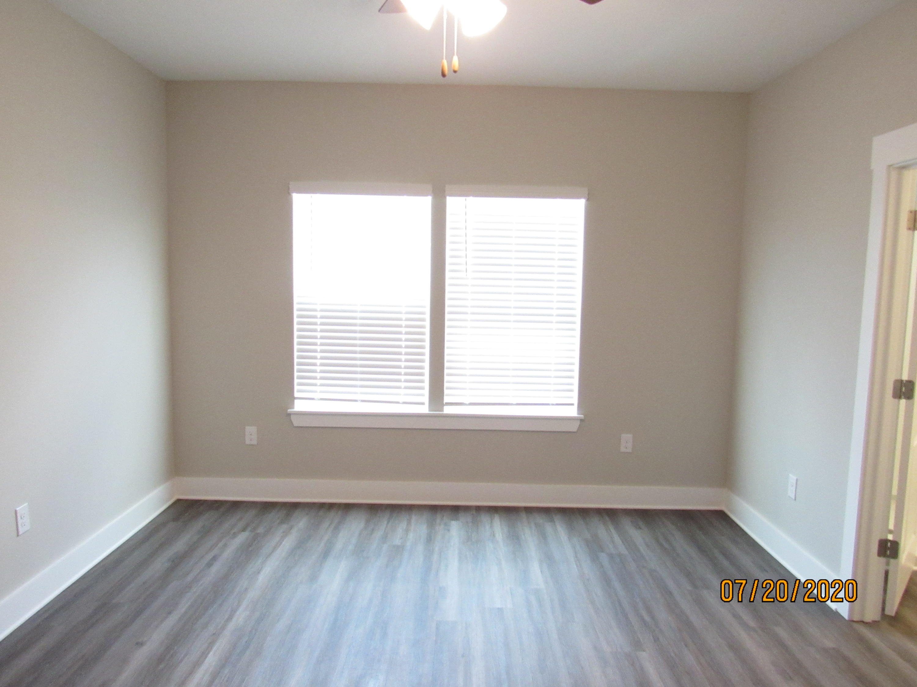 VERANDAS AT FREEPORT - Residential Lease