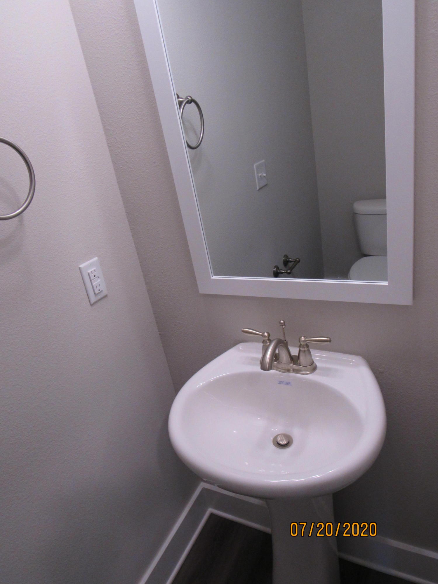 VERANDAS AT FREEPORT - Residential Lease