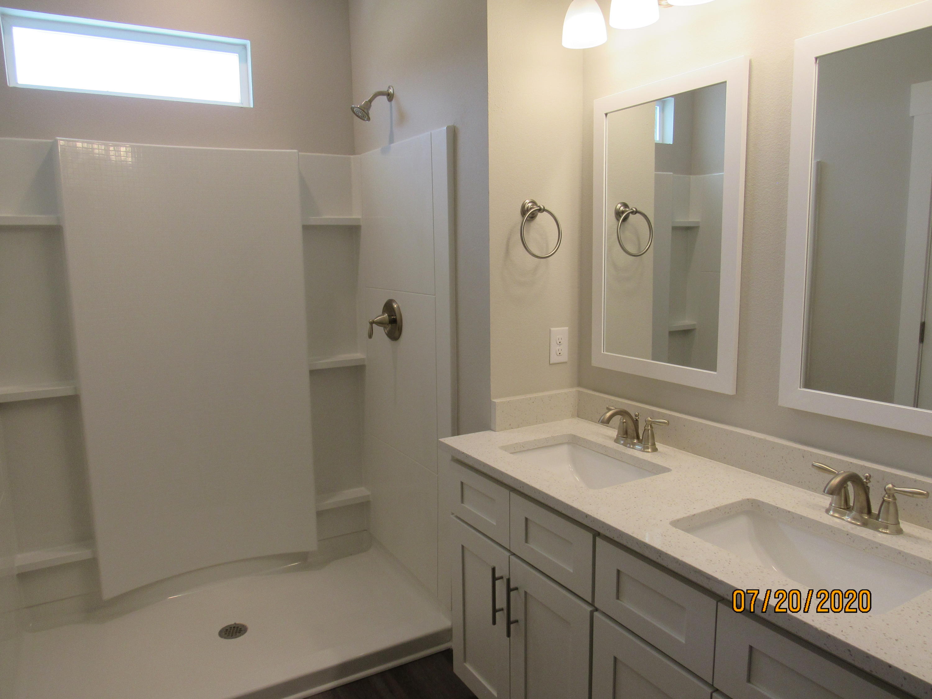 VERANDAS AT FREEPORT - Residential Lease