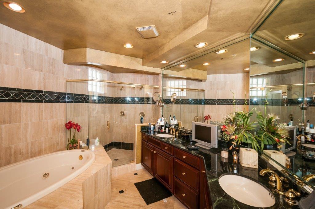 GRAND HARBOR - Residential Lease