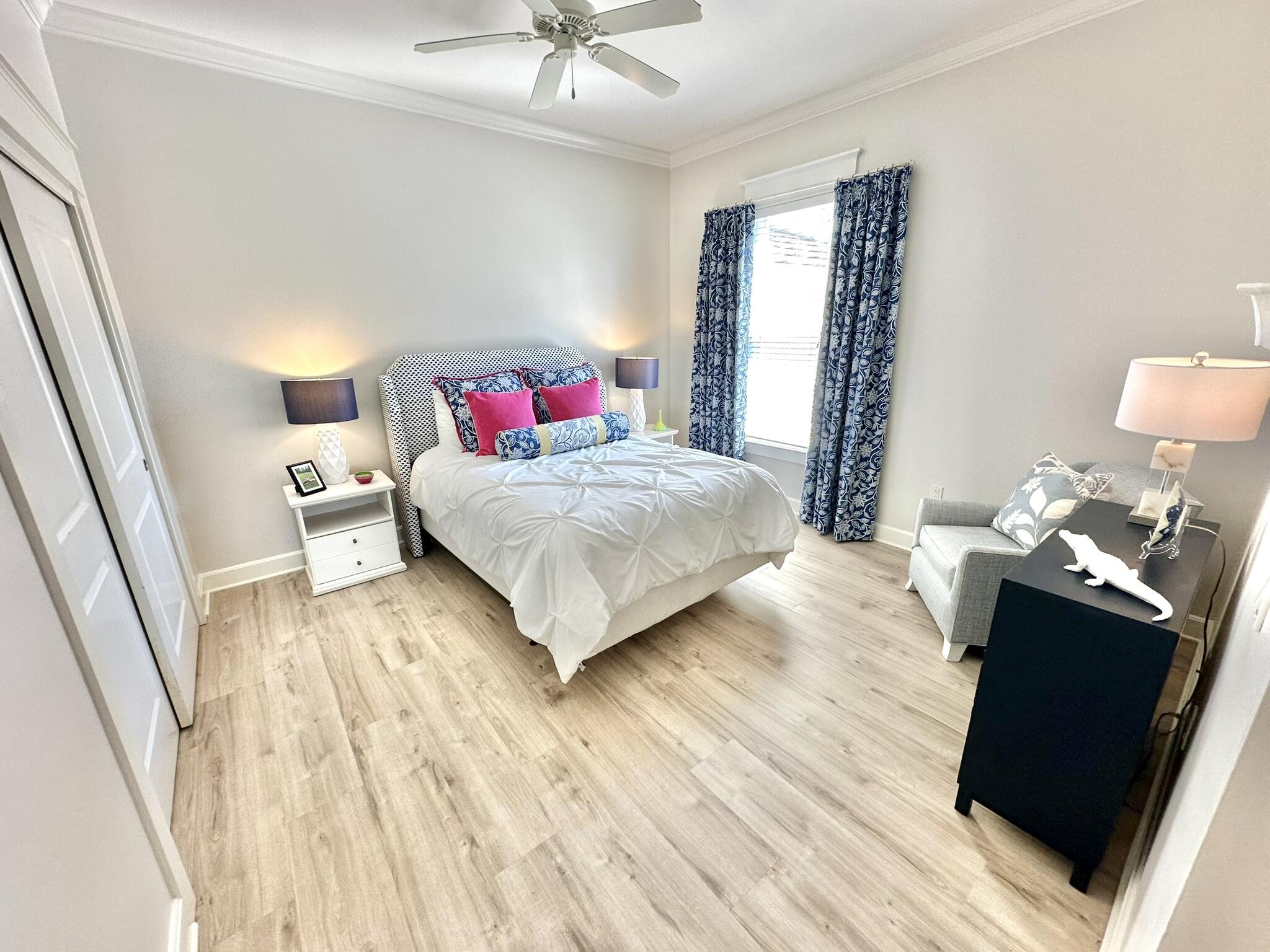 PINE RIDGE VILLAS - Residential