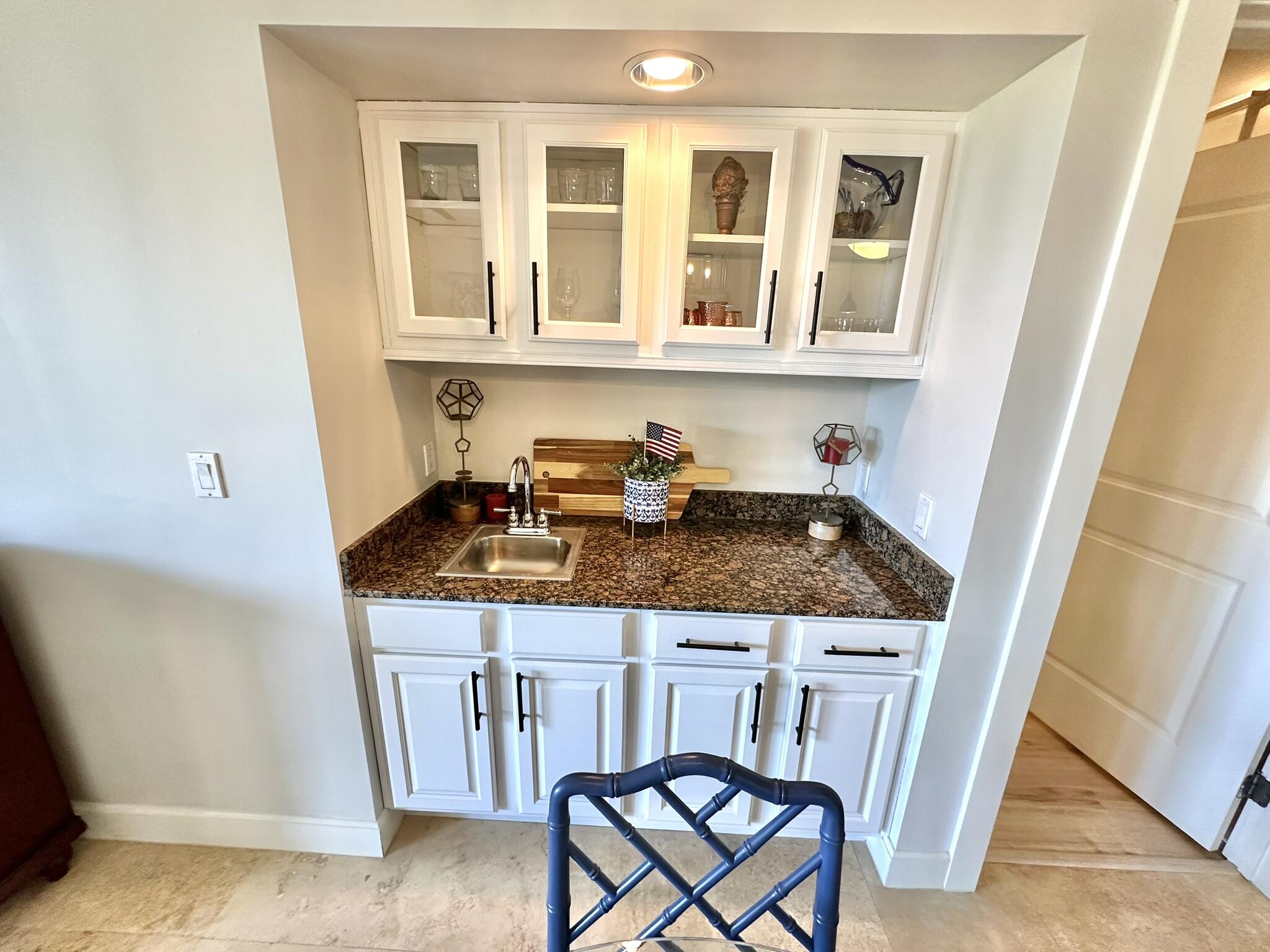 PINE RIDGE VILLAS - Residential