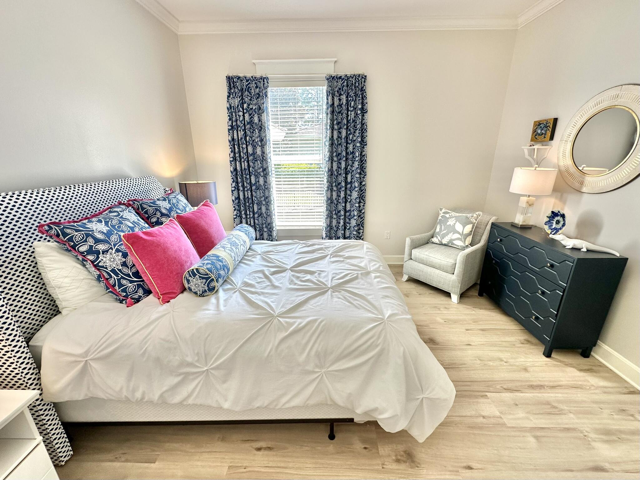 PINE RIDGE VILLAS - Residential