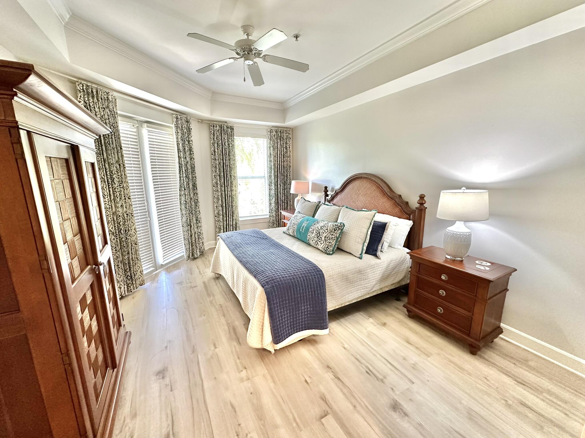 PINE RIDGE VILLAS - Residential