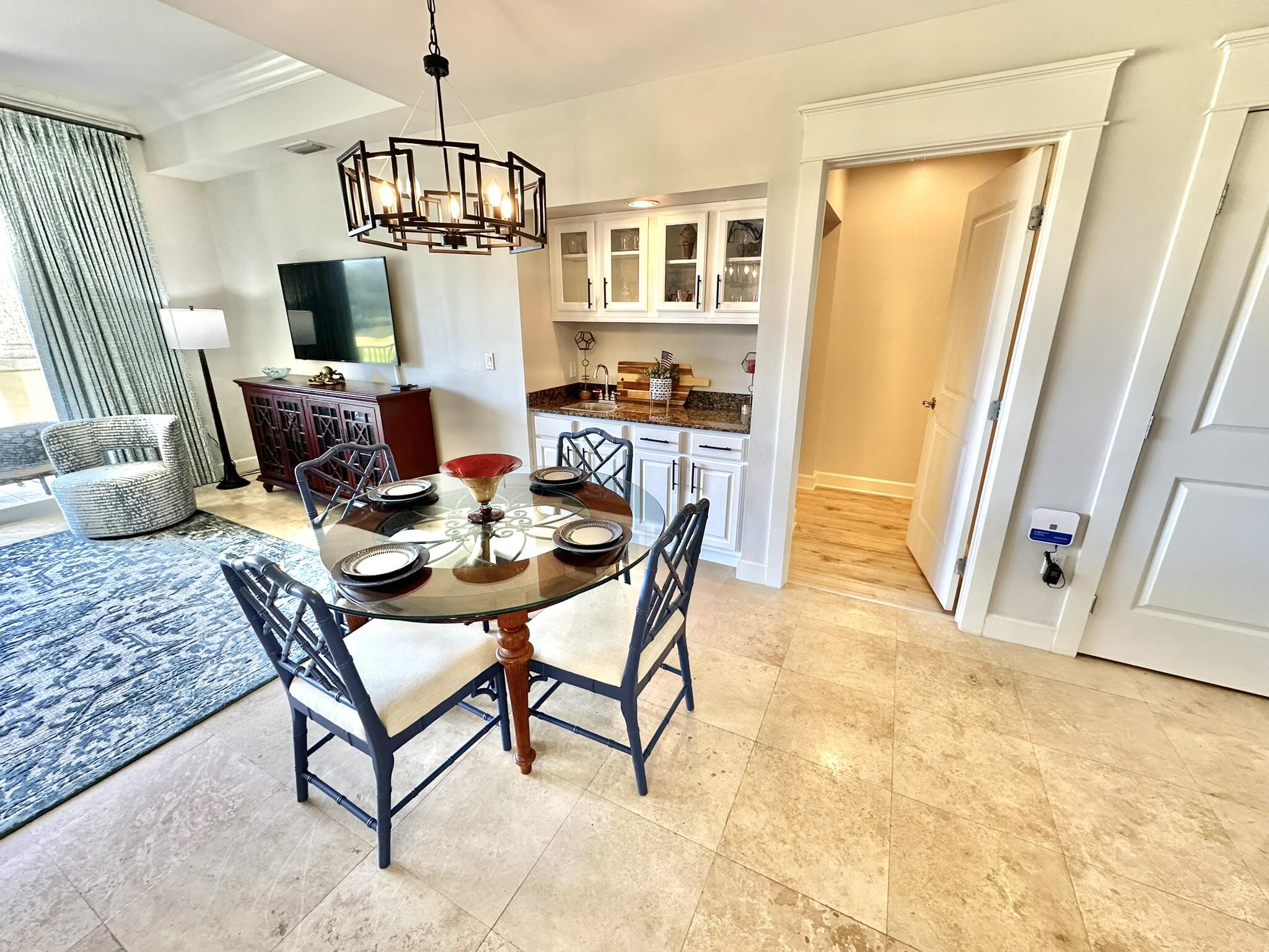 PINE RIDGE VILLAS - Residential