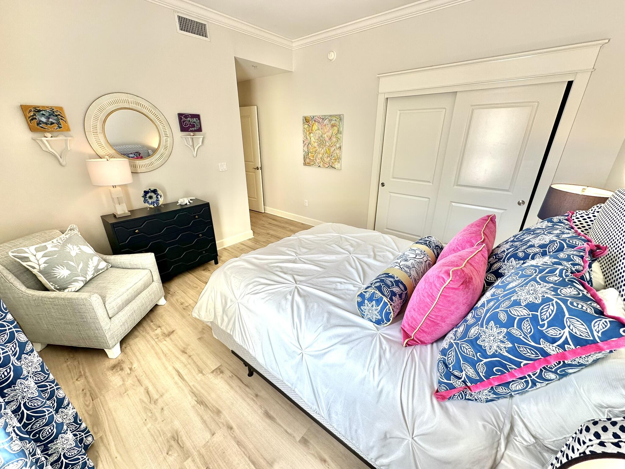 PINE RIDGE VILLAS - Residential