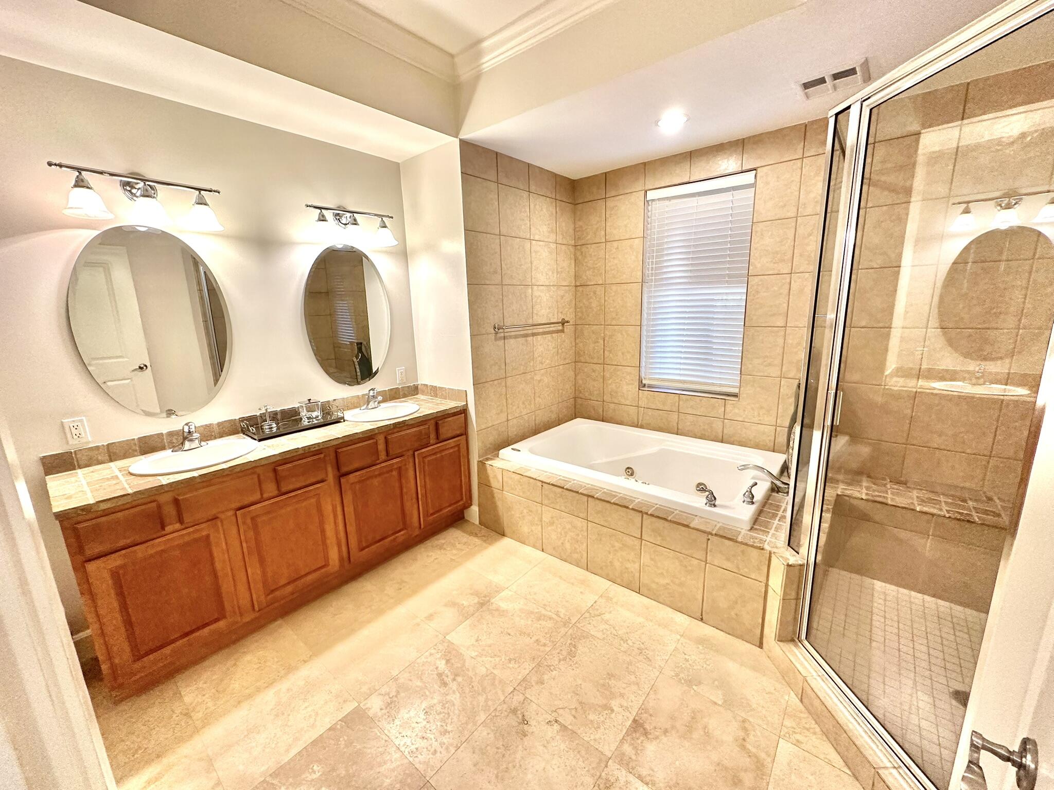 PINE RIDGE VILLAS - Residential