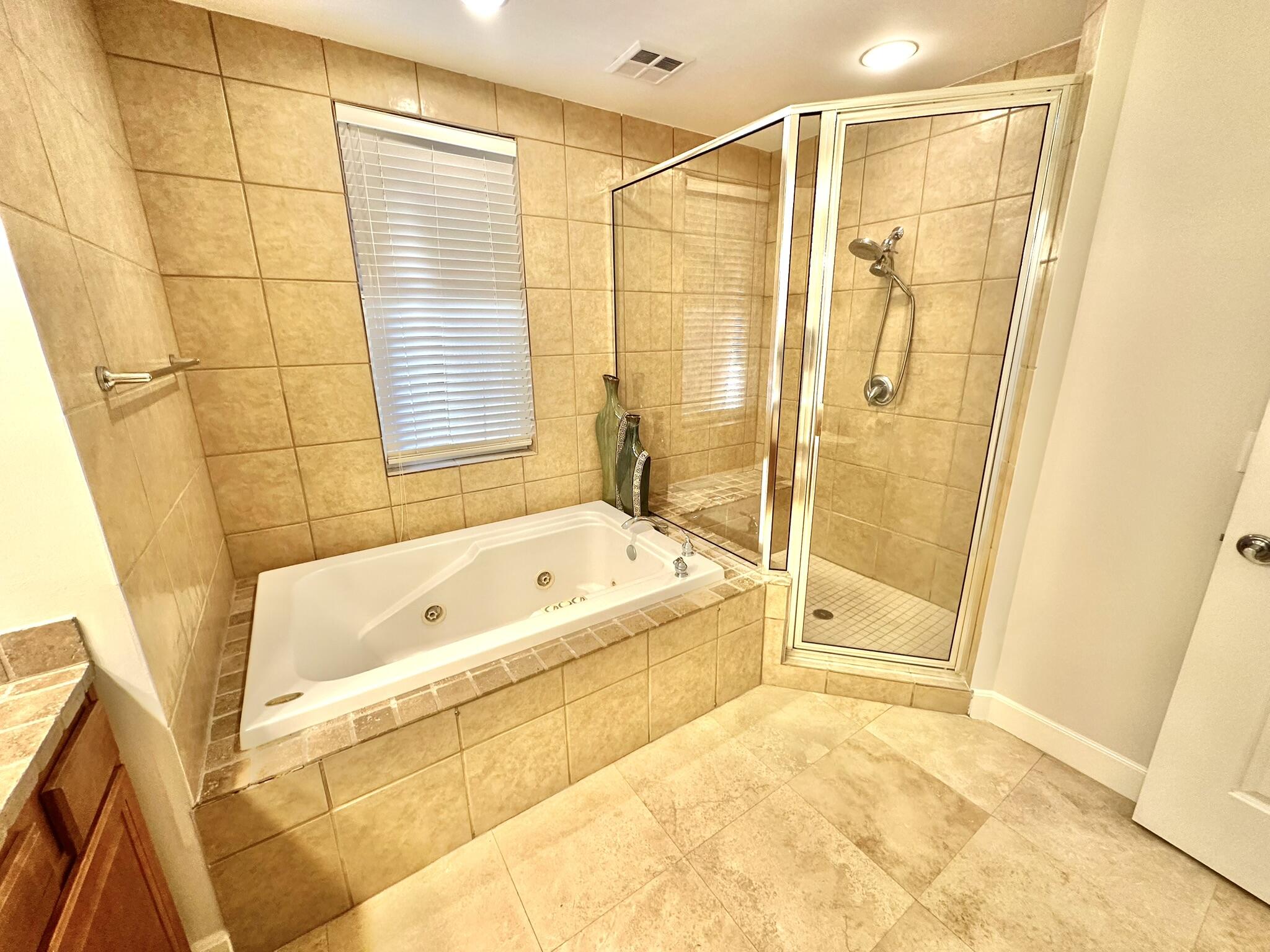 PINE RIDGE VILLAS - Residential