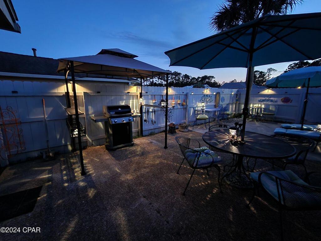 HARBOUR TOWNE - Residential