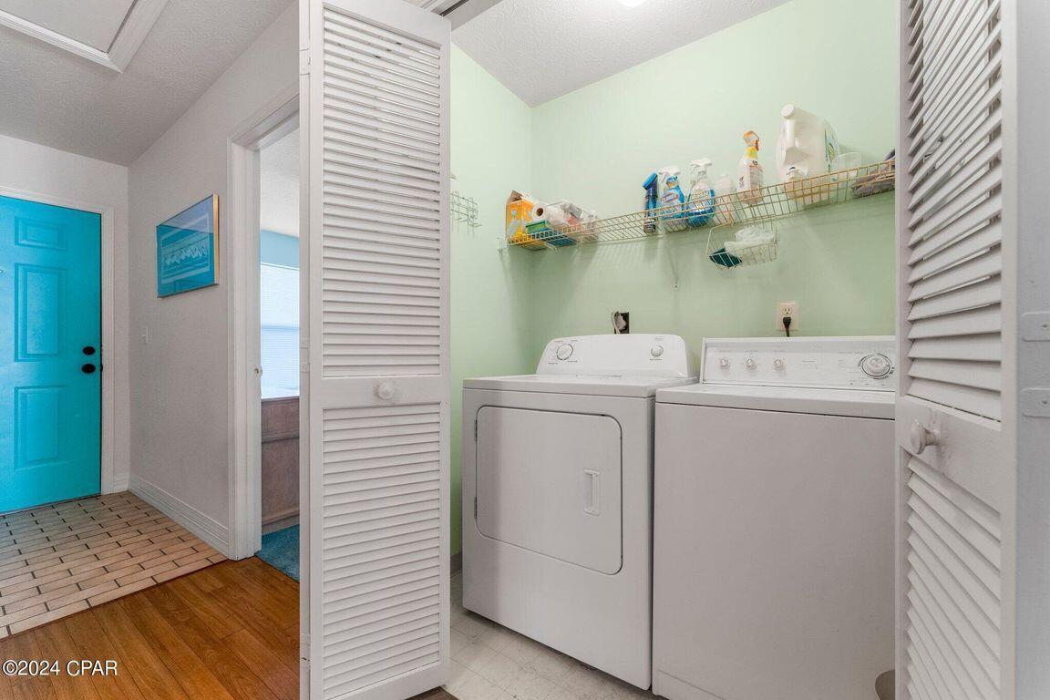 HARBOUR TOWNE - Residential