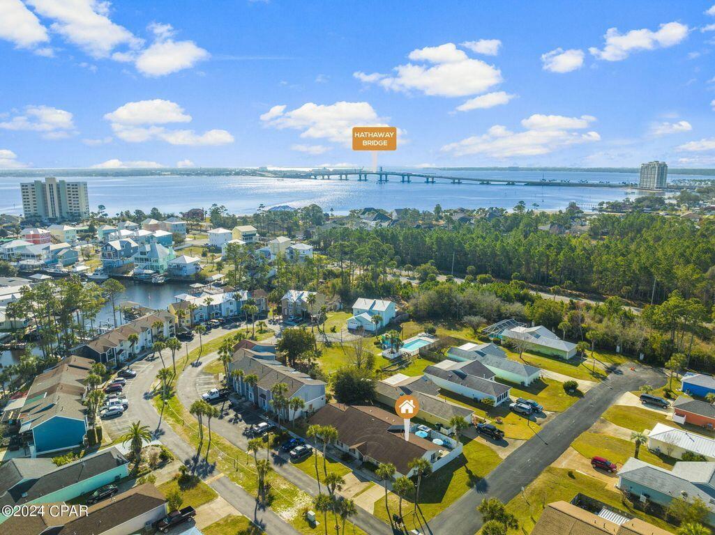 HARBOUR TOWNE - Residential