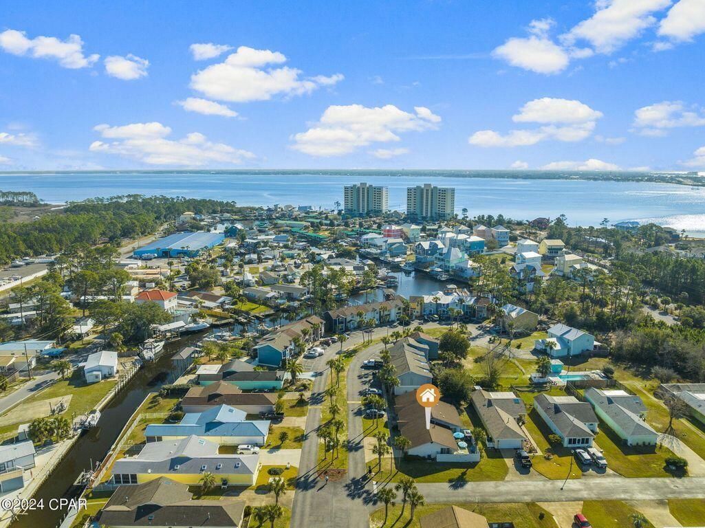 HARBOUR TOWNE - Residential