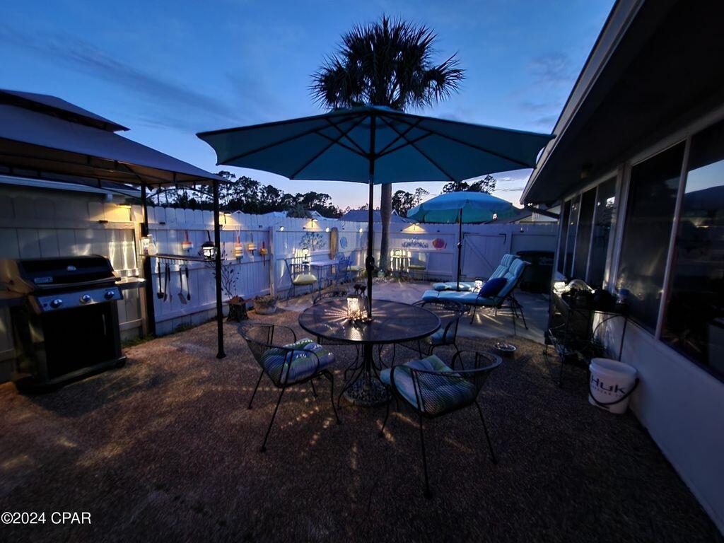 HARBOUR TOWNE - Residential