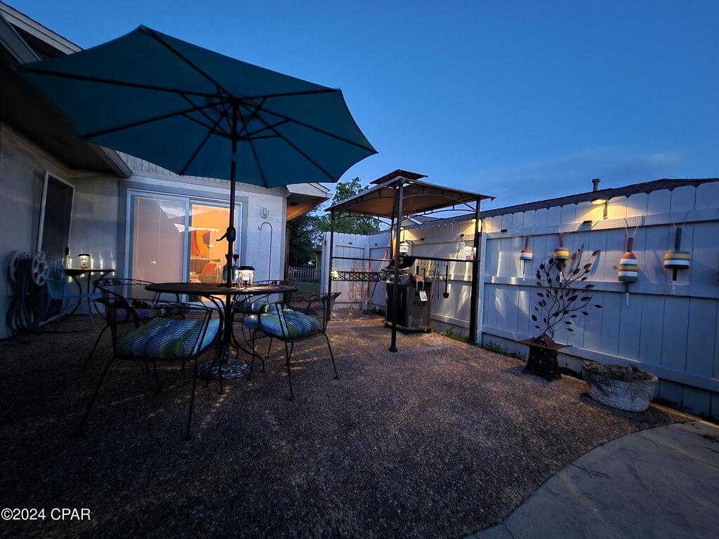 HARBOUR TOWNE - Residential