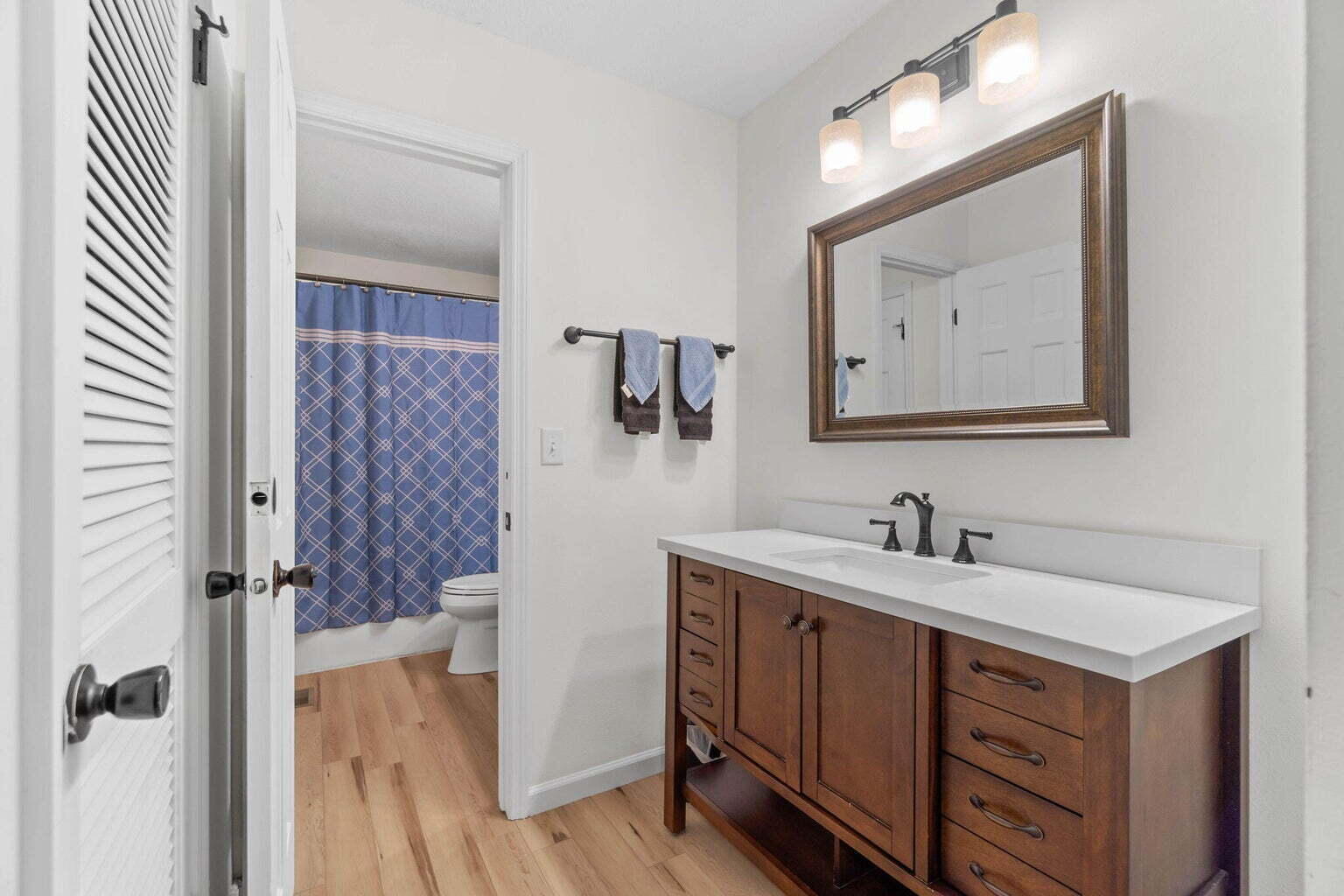 CLOVERDALE LAKE - Residential Lease